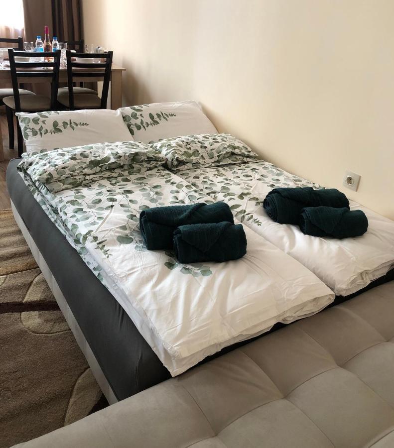 Luxury Apartment 1 Free Underground Parking Pazardzhik Bagian luar foto