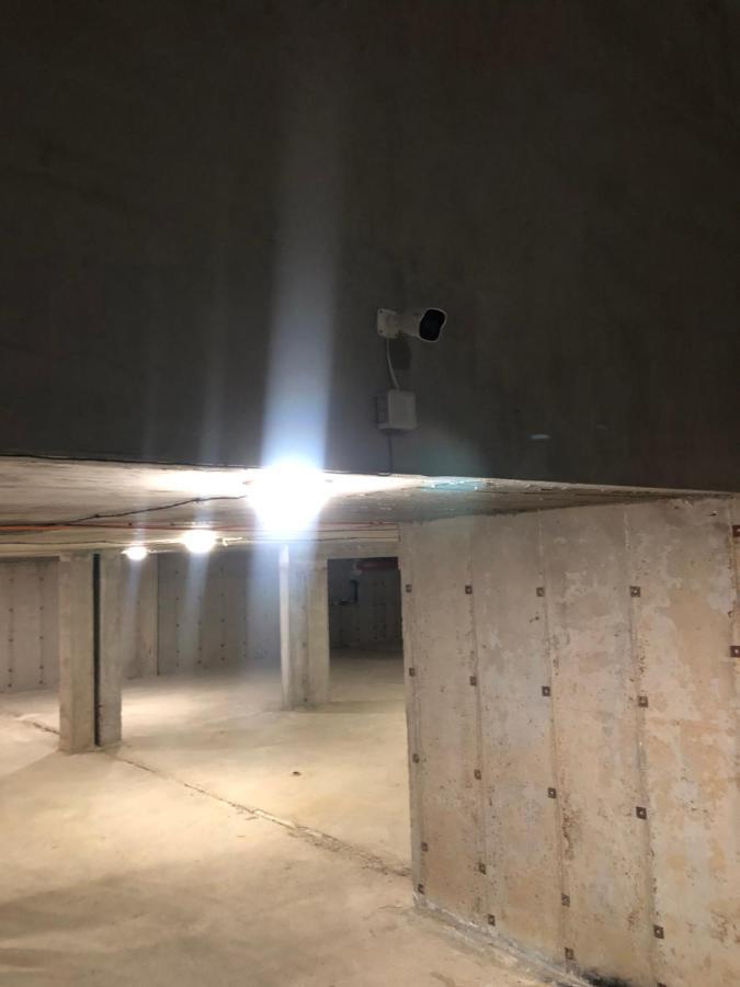 Luxury Apartment 1 Free Underground Parking Pazardzhik Bagian luar foto